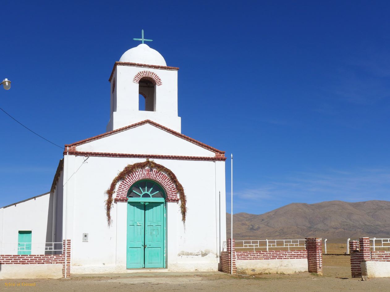 La Quebrada petite église isolée dans la vallée