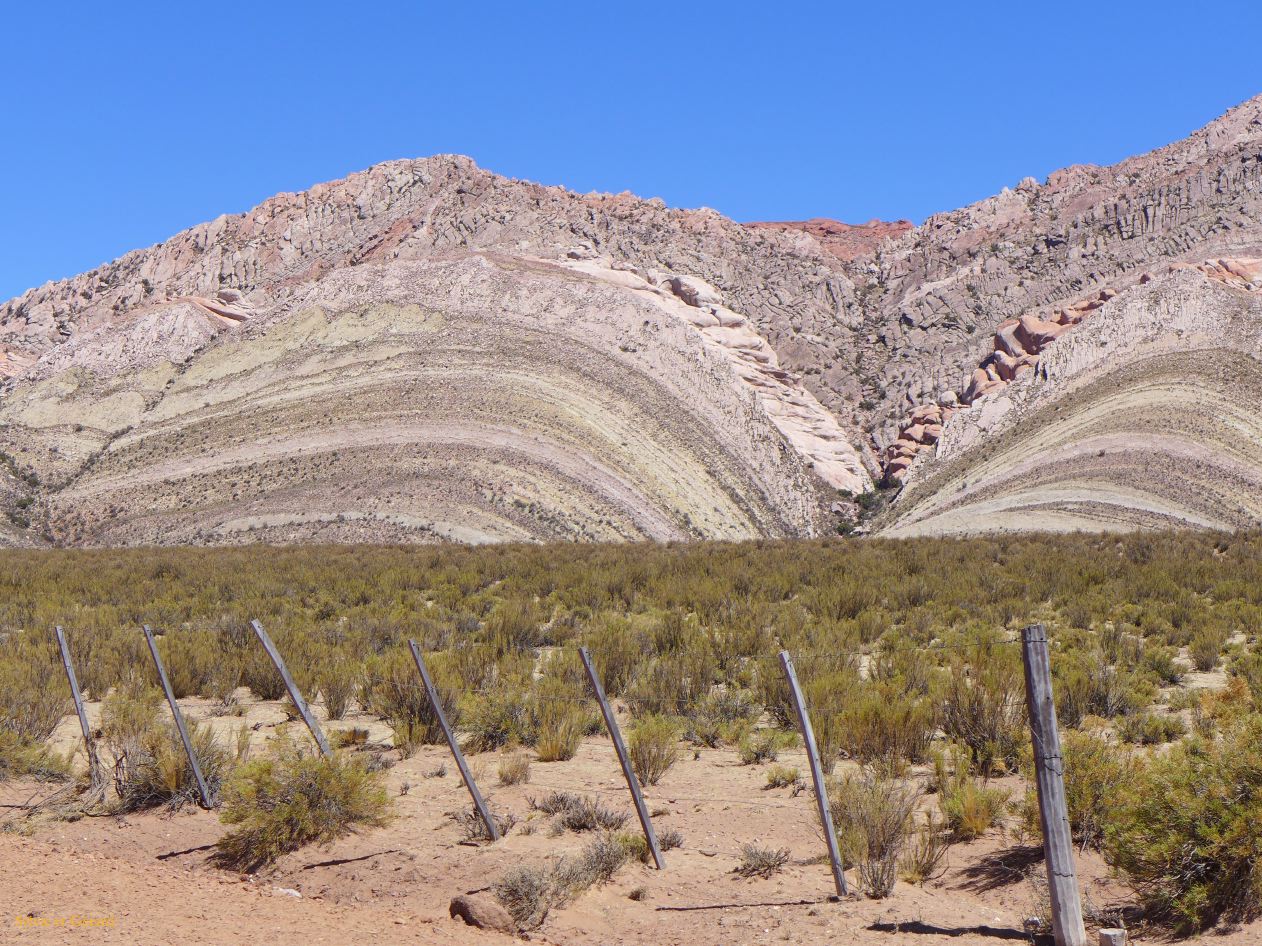 La Quebrada ruta 9 après Abra Pampa 02
