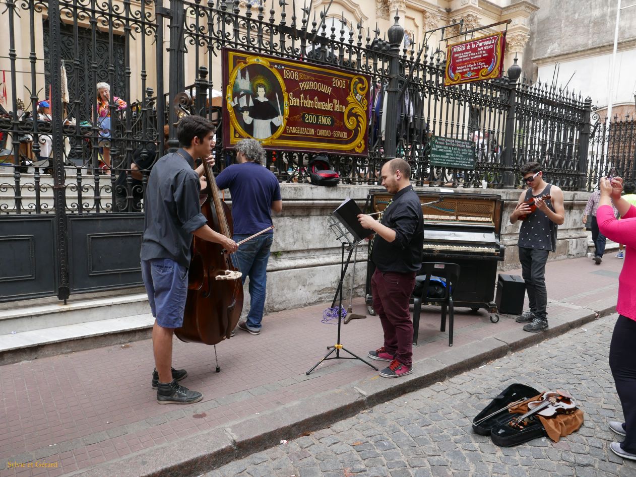 Retour à Buenos Aires dimanche à San Telmo 17
