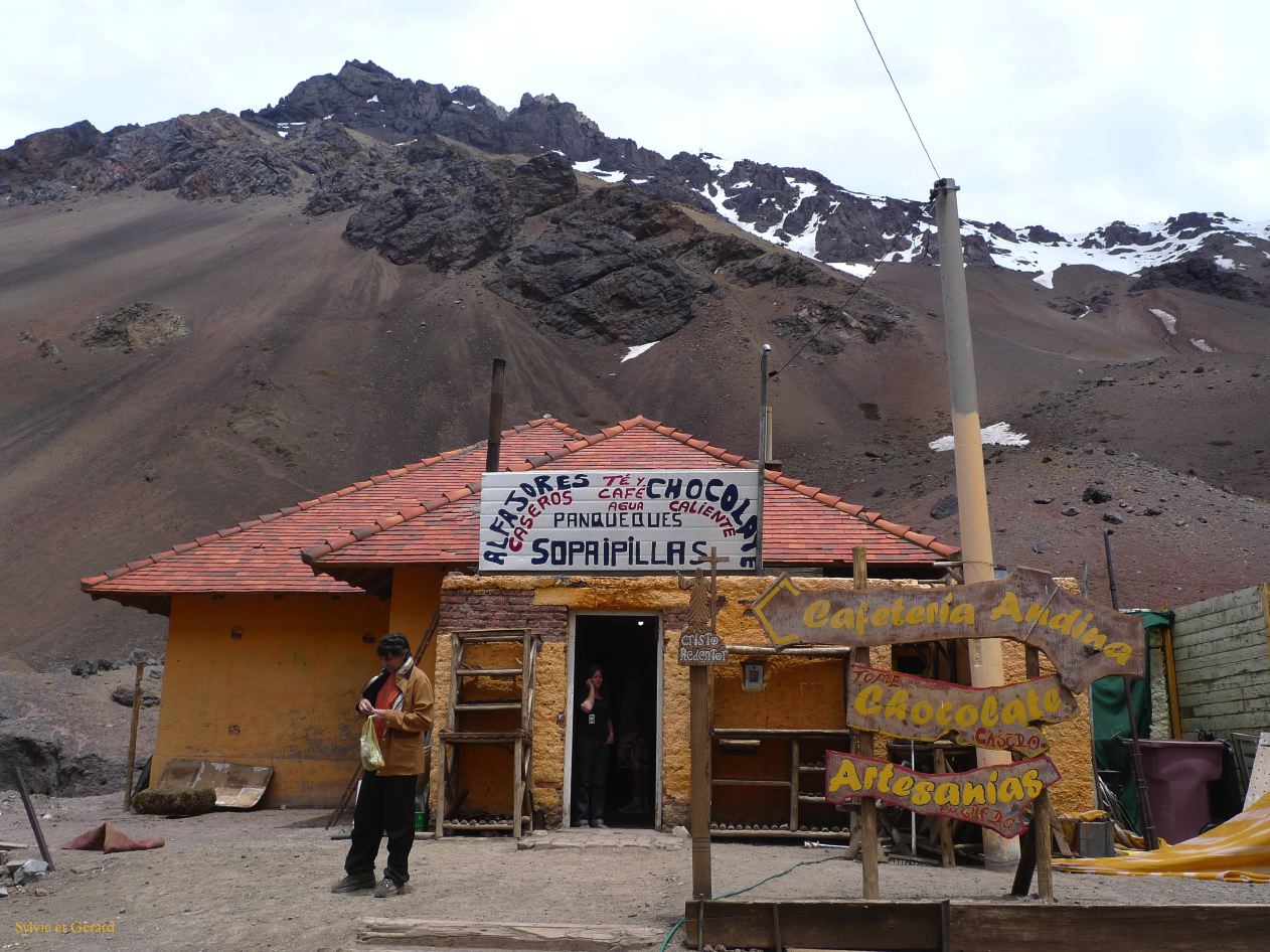 Argentine 2009 Nord Mendoza la route vers le Chili Las Cuevas  006