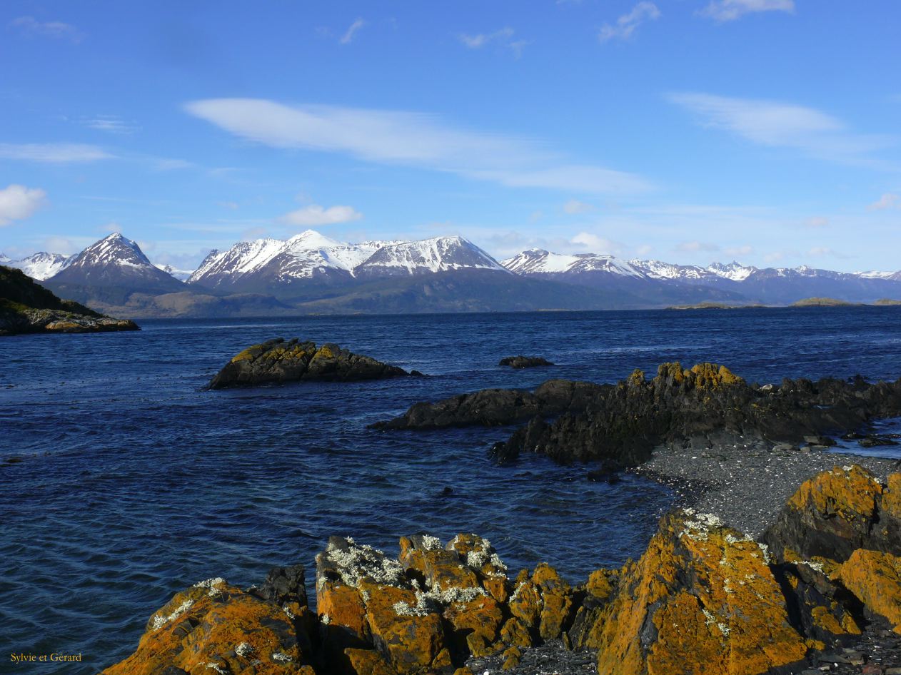 Patagonie Ushuaia Canal de Beagle sur les Tres Marias  082 vue sur le canal
