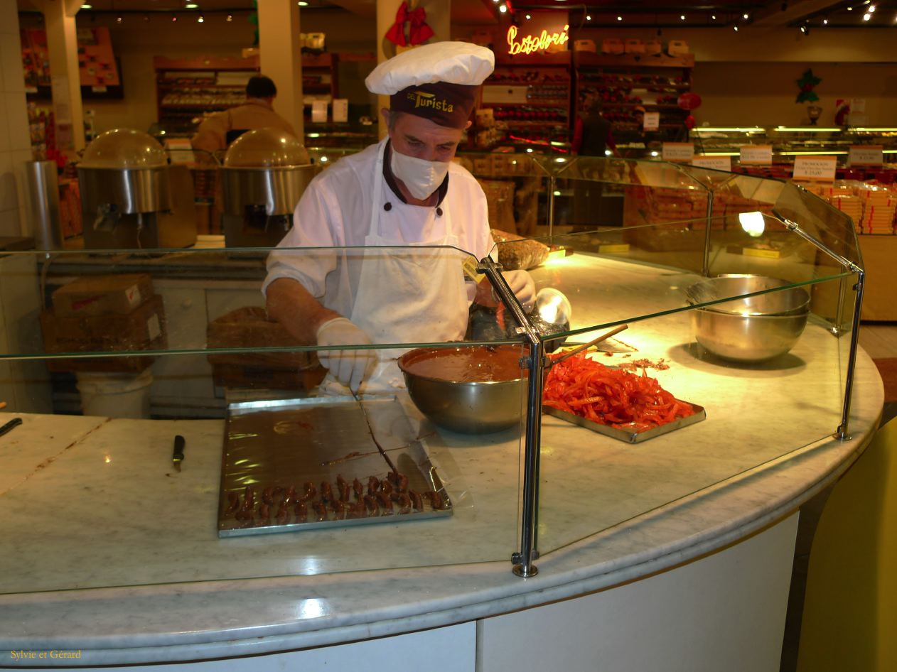 Patagonie Bariloche 003 chocolatier dans rue principale