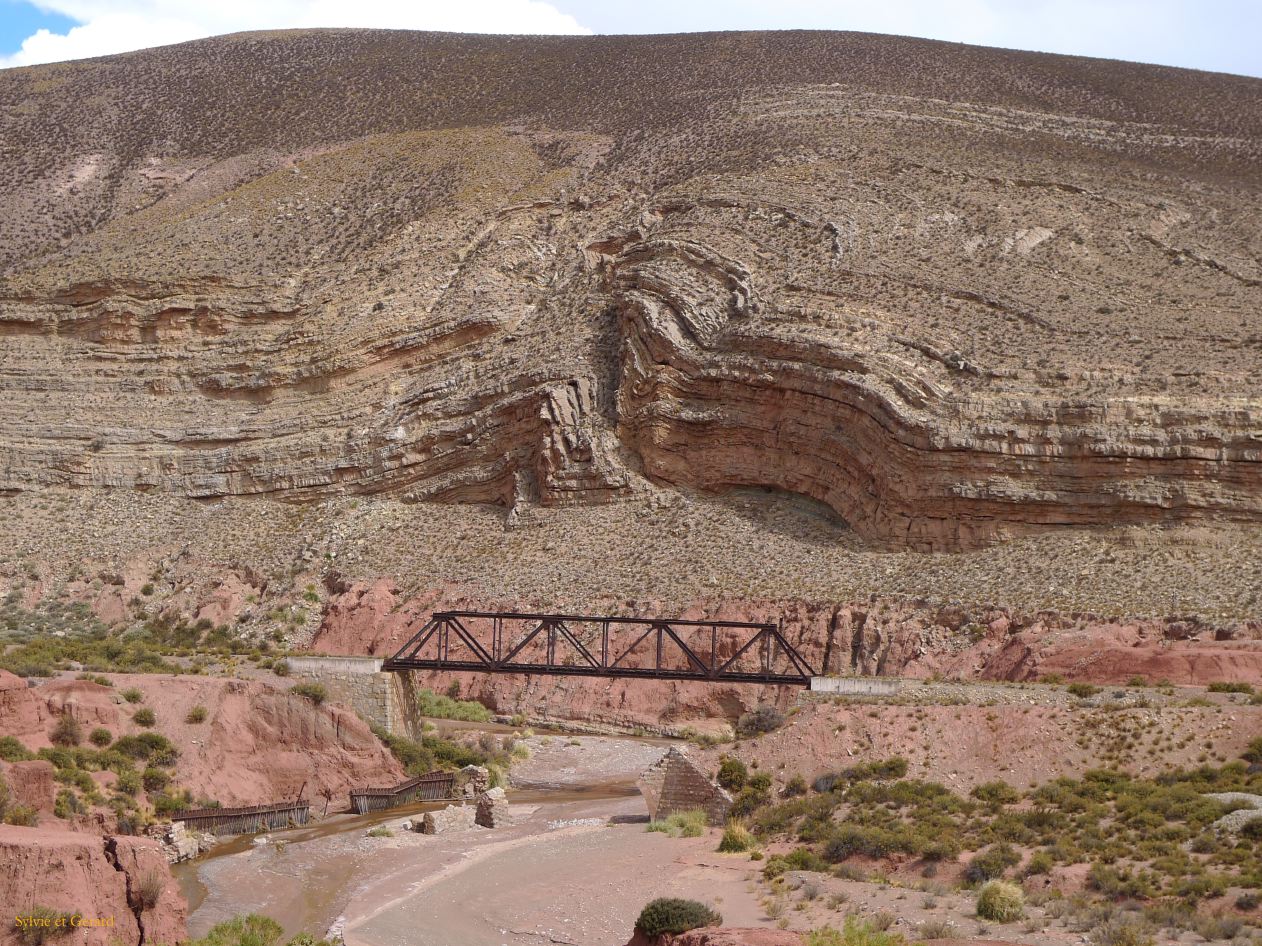 12 Quebrada le long de la Ruta 9 pont sur l'ancienne voie ferree 