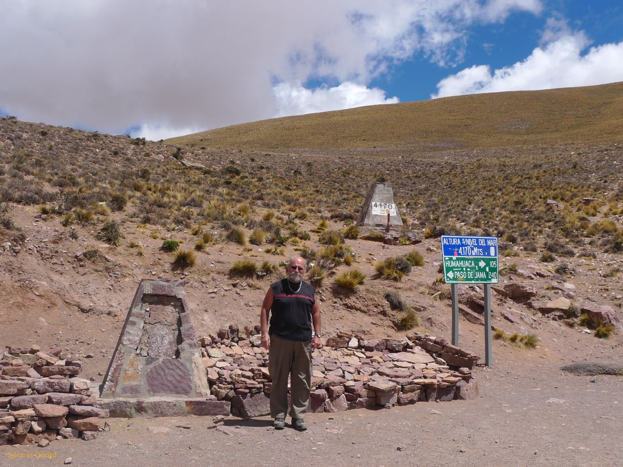 12 Quebrada vers les Salinas Grandes montee du col 6