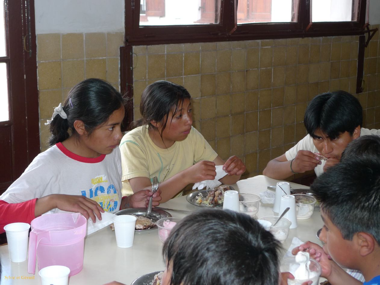 14 les enfants rentrent à Puesto Suey-05