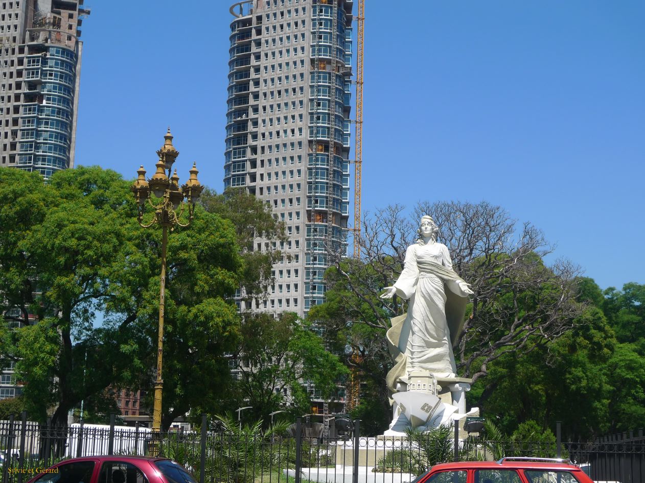 09 Buenos Aires Puerto Nuevo 4