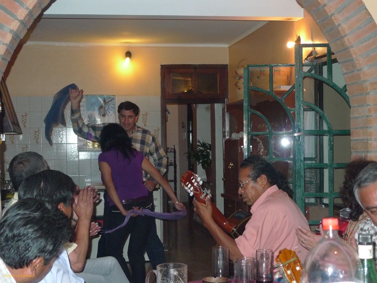 11 Jujuy soiree qui se termine en musique et danses