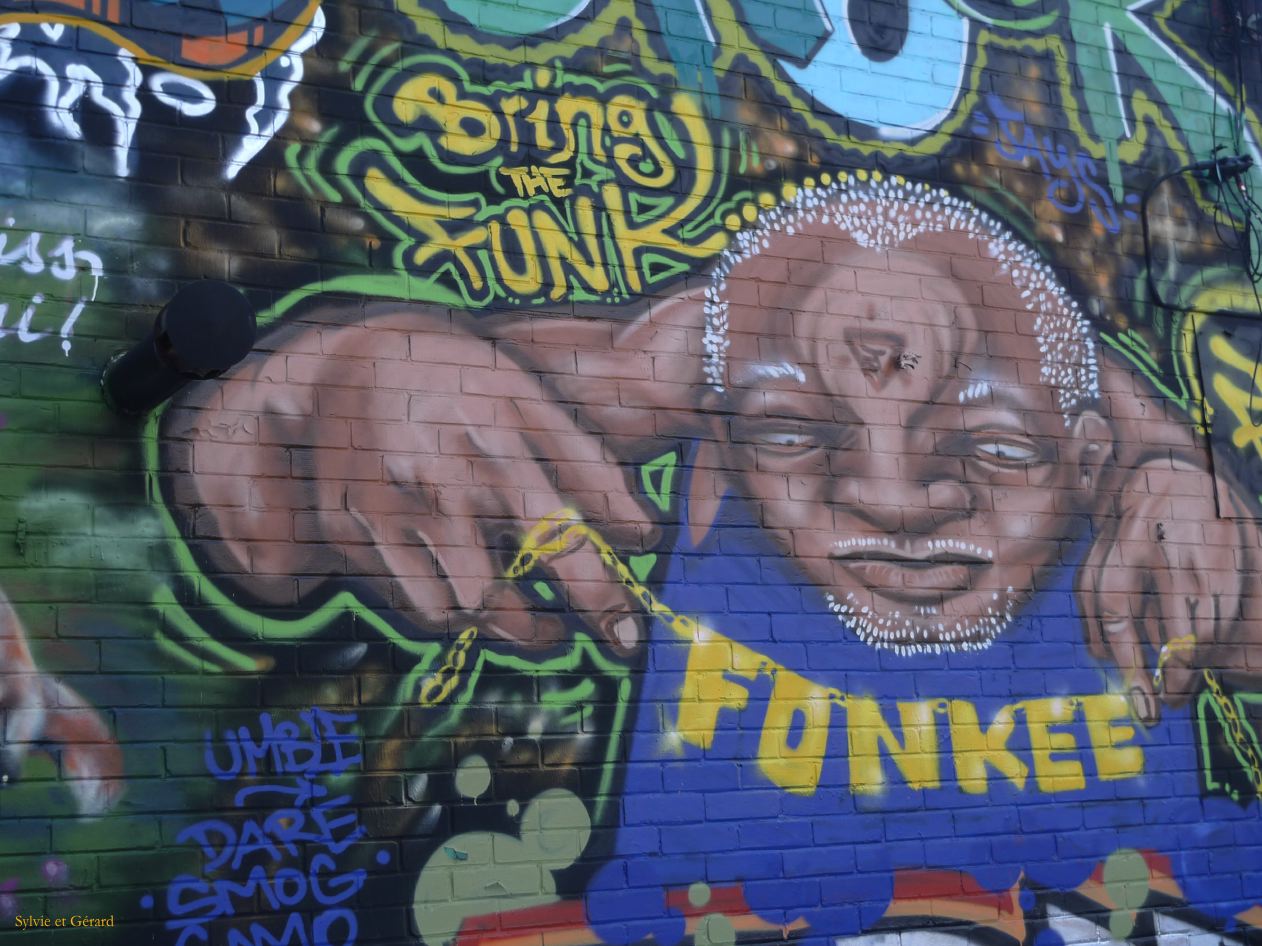 Montreal 39 Art Street