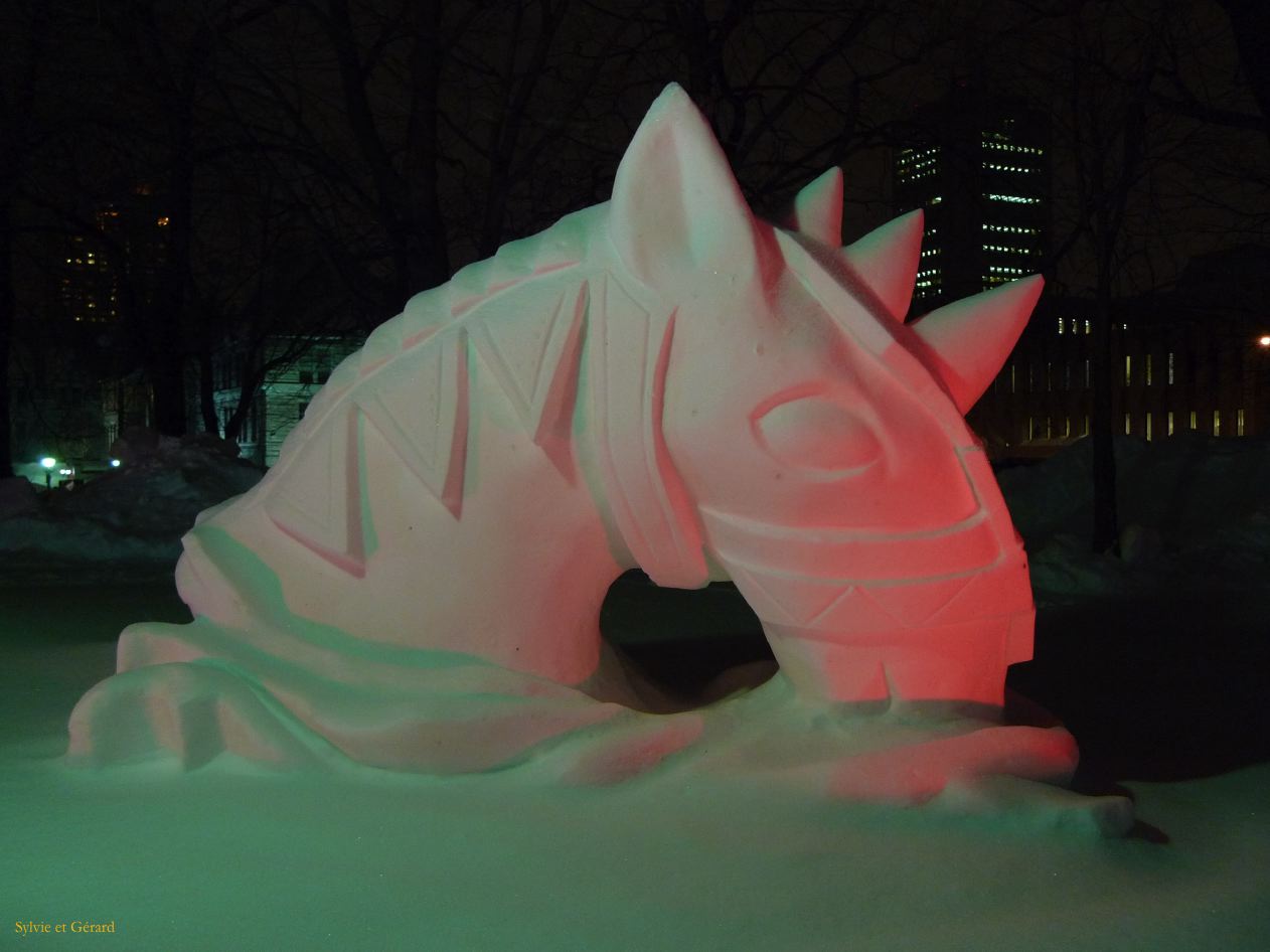 Quebec 26 sculptures de glace de nuit