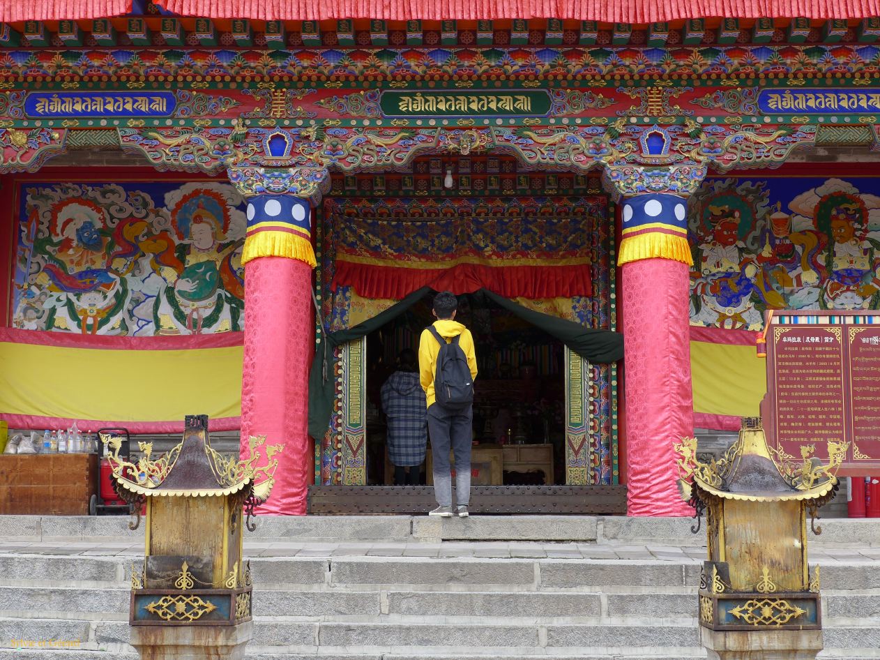 01 9 Xining monastère Ta'er si fondé sur le lieu de naissance de Tsongkhapa, fondateur de la secte des Bonnets jaunes  
