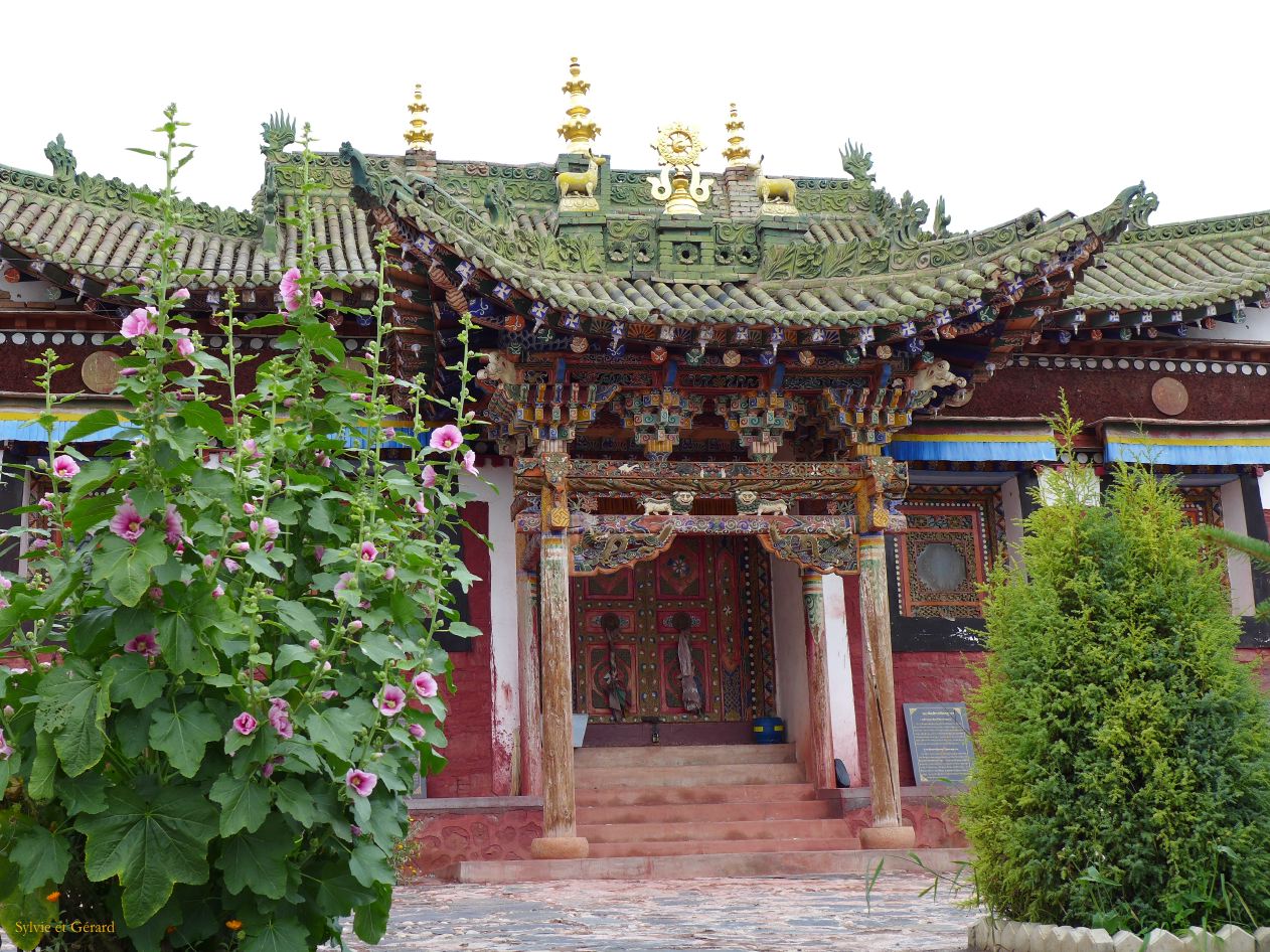 03 42 Xiahe les Prairies de Ganjia gompa Tseway, monastère fantome 