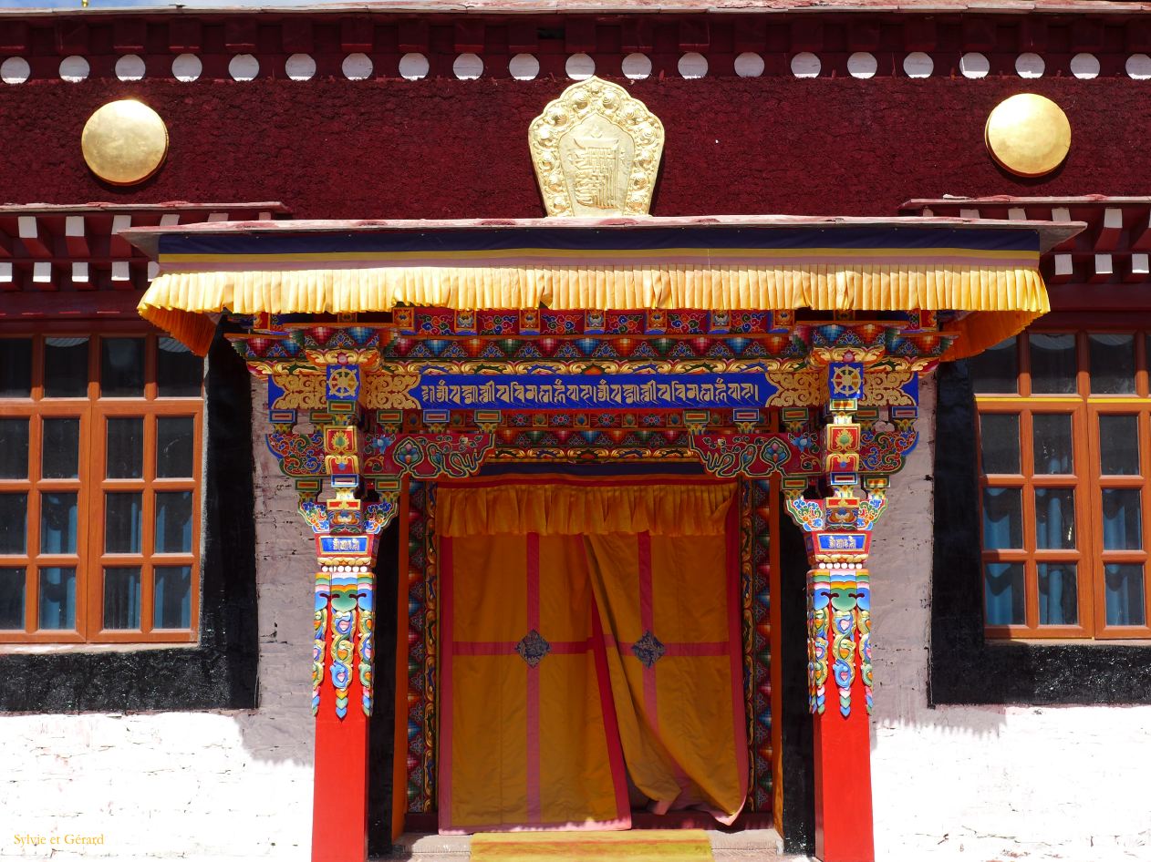 04 02 Langmusi Kerti Gompa dans le Sichuan abrite près de 700 moines 