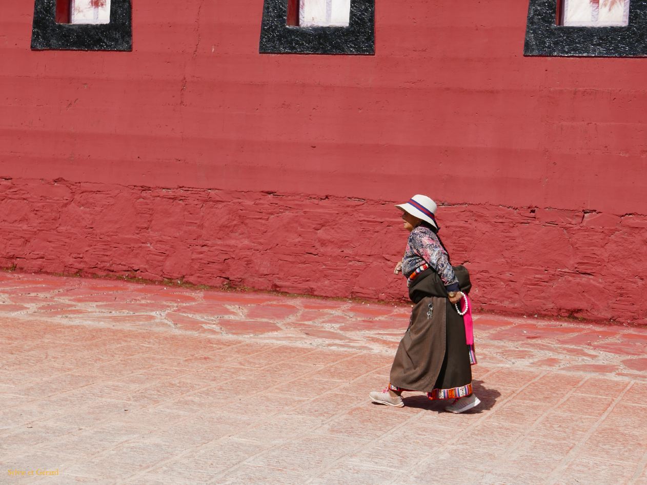 04 18 Langmusi Kerti Gompa la kora 