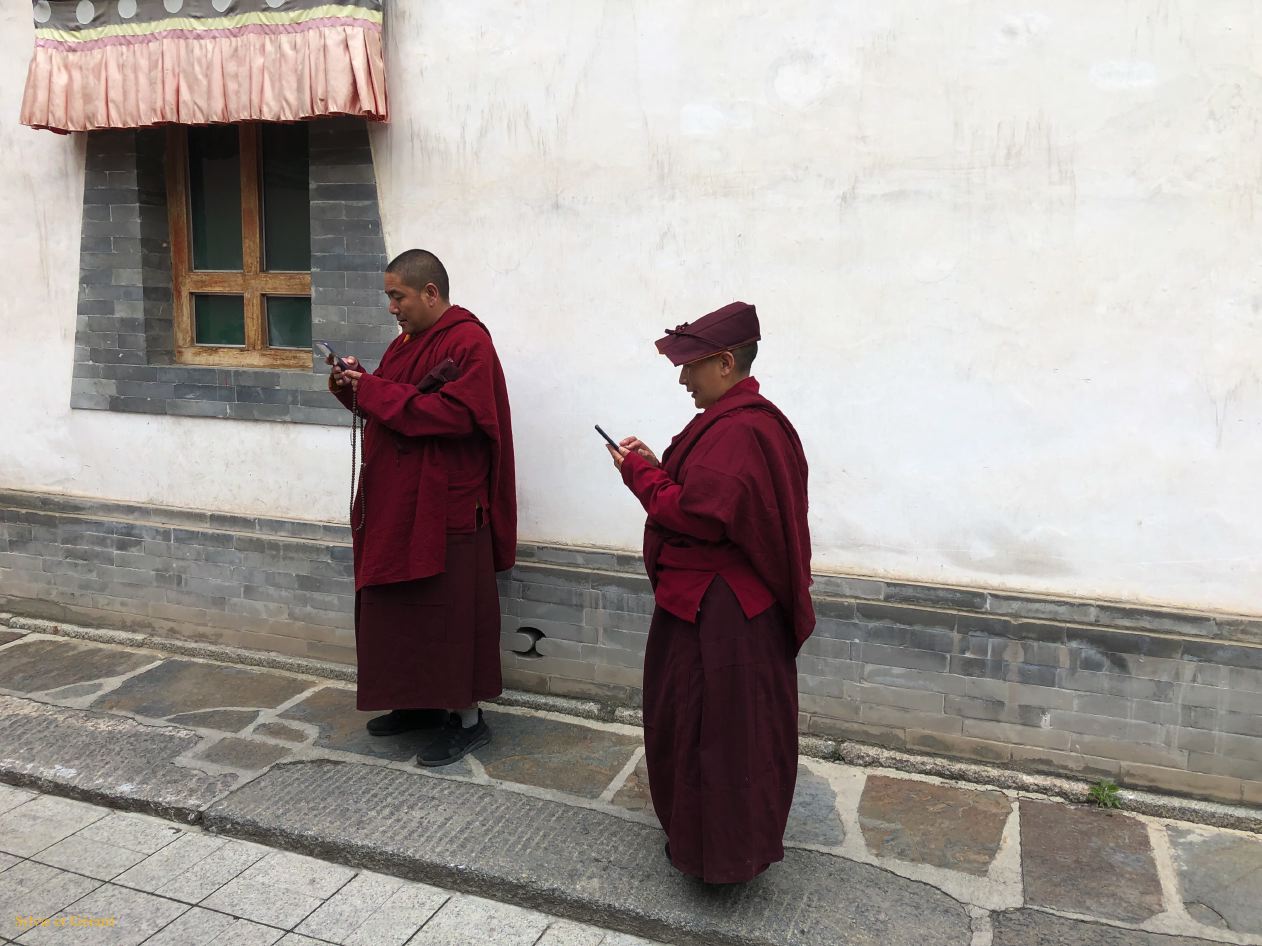 01 20 Xining monastère Ta'er si quelles nouvelles du monde? 