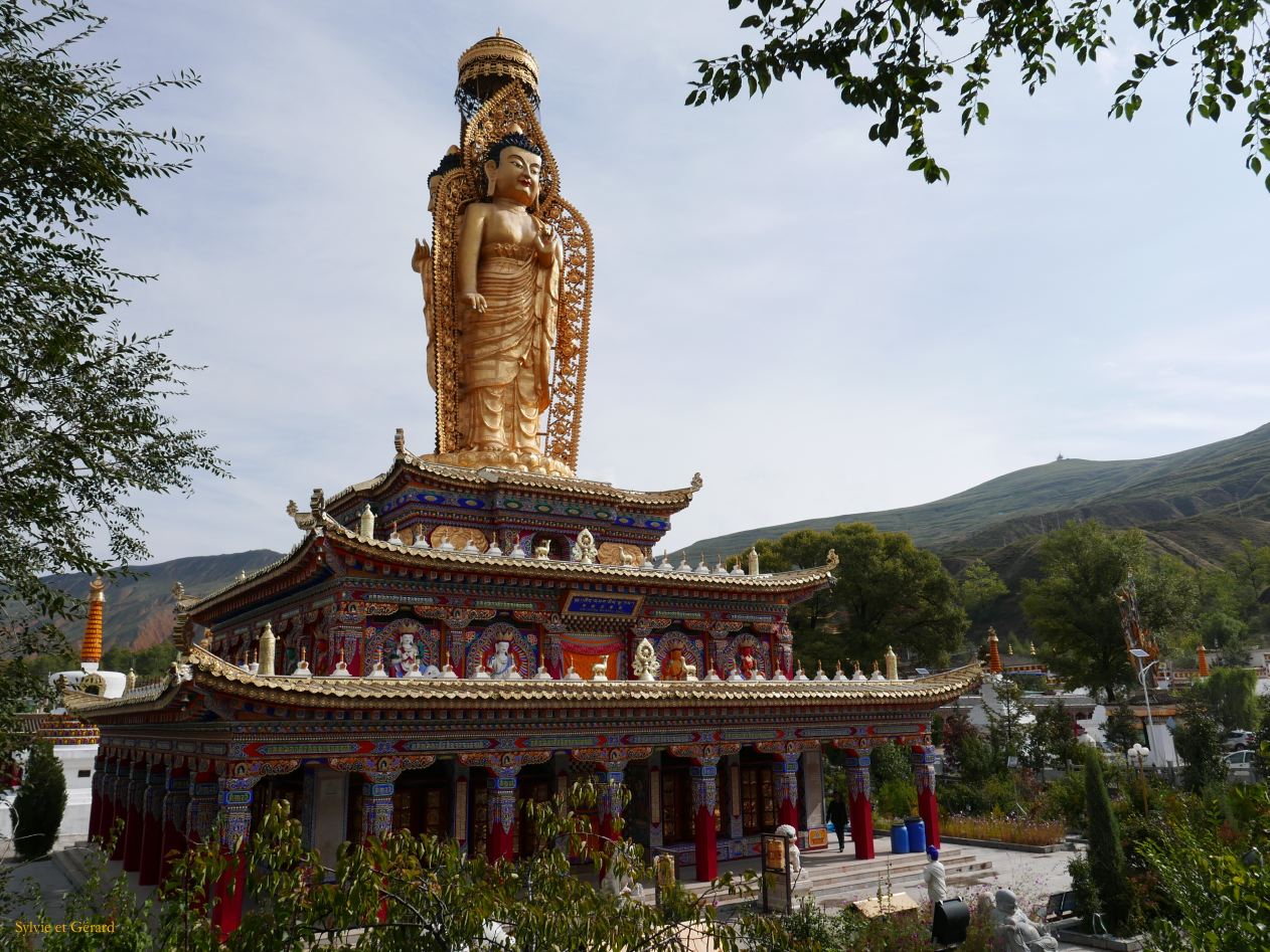 02 20 Tongren monastère Wutun bas à Sangkeshan village 