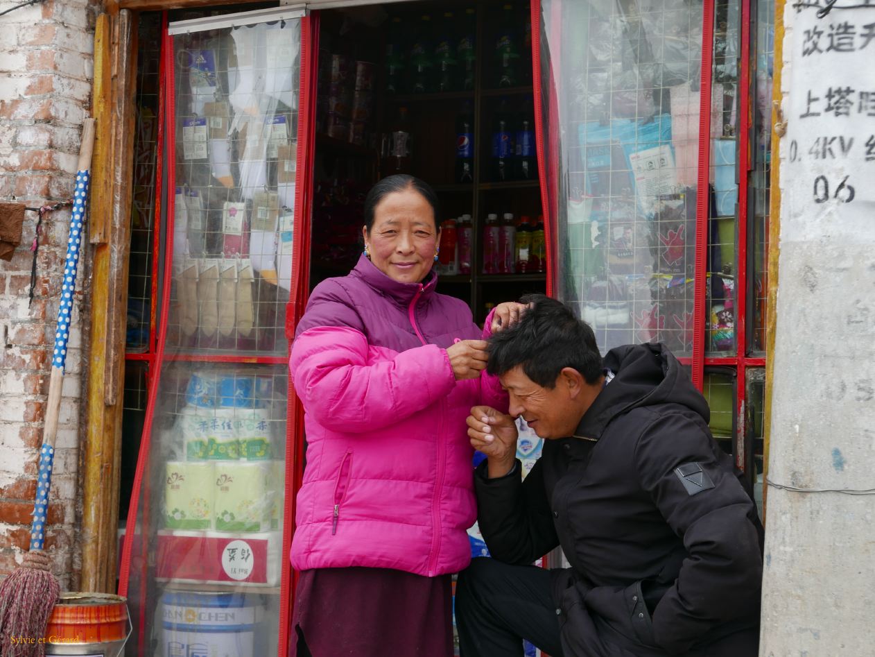 03 22 Xiahe dans une petite rue 