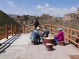 06 29 Zhangye Binggou Ice Valley Danxia National Geological Park rafraichissement après la montée