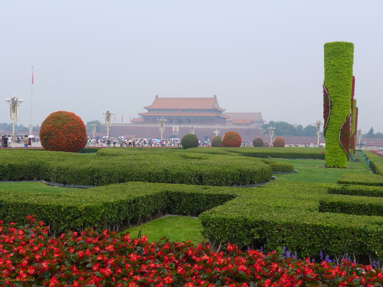 à Pekin place Tian'Anmen 02