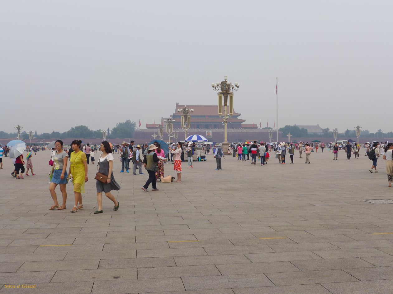 à Pekin place Tian'Anmen 04