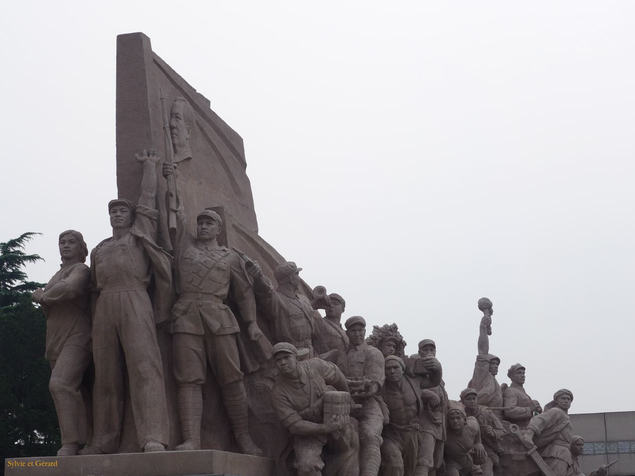 à Pekin place Tian'Anmen 05