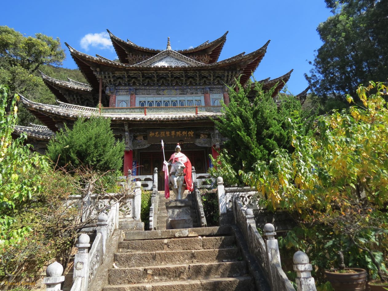 125 Lijiang La Vieille Ville le parc de l'étang du Dragon Noir