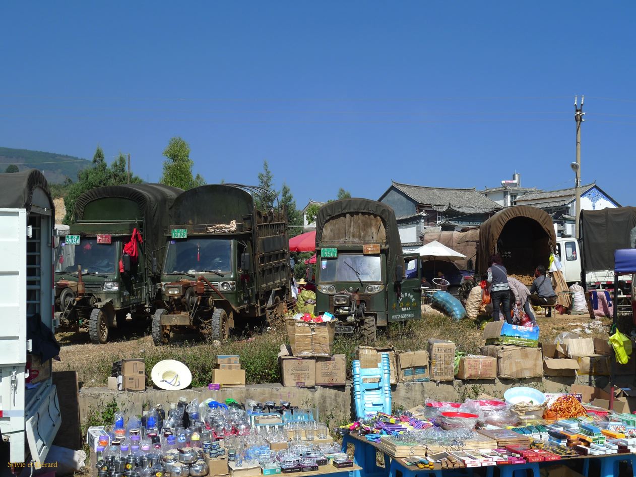278 Dali marché de Shaping à 25 km