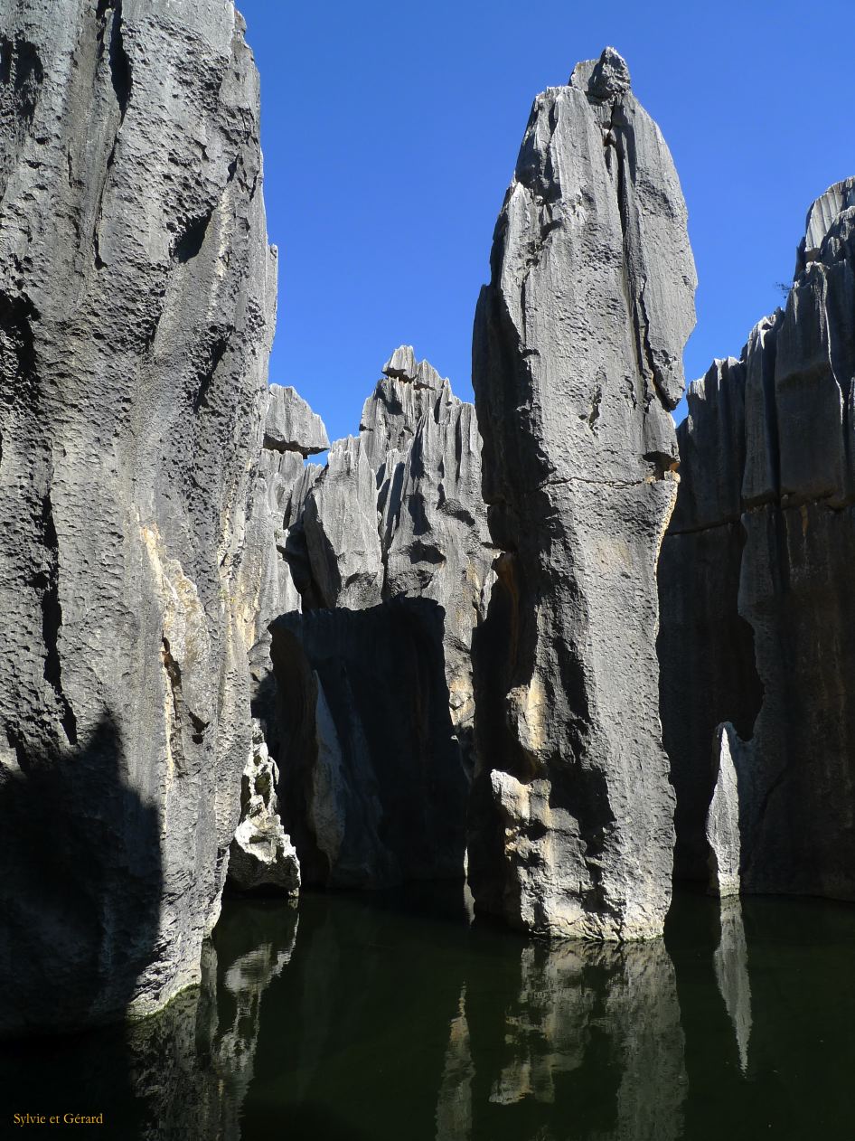527 Shilin la forêt de pierre - des formes comme l'épée