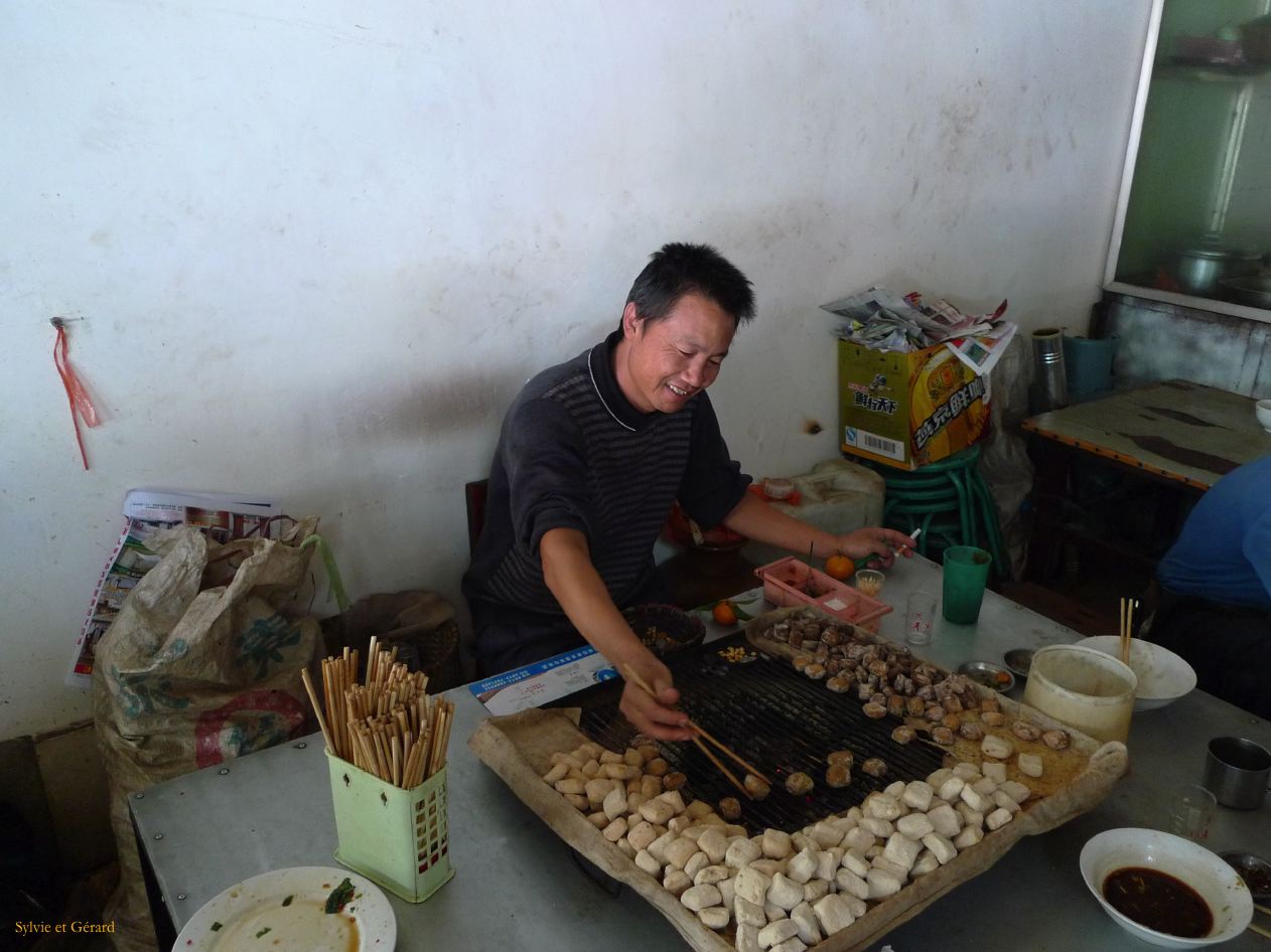 581 Jianshui dans la Vieille Ville le marché 