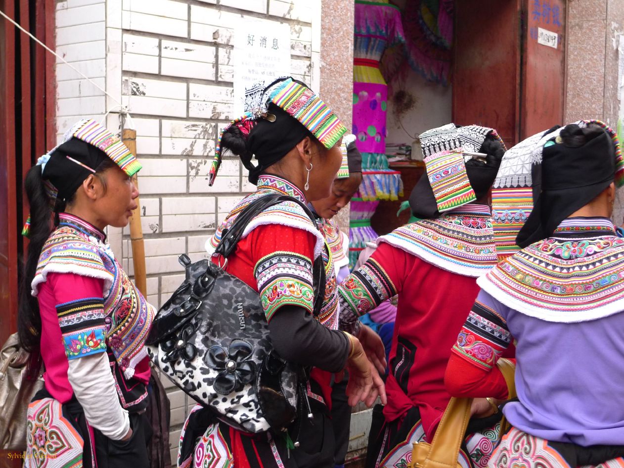 646 Yuanyang jour de marché en ville