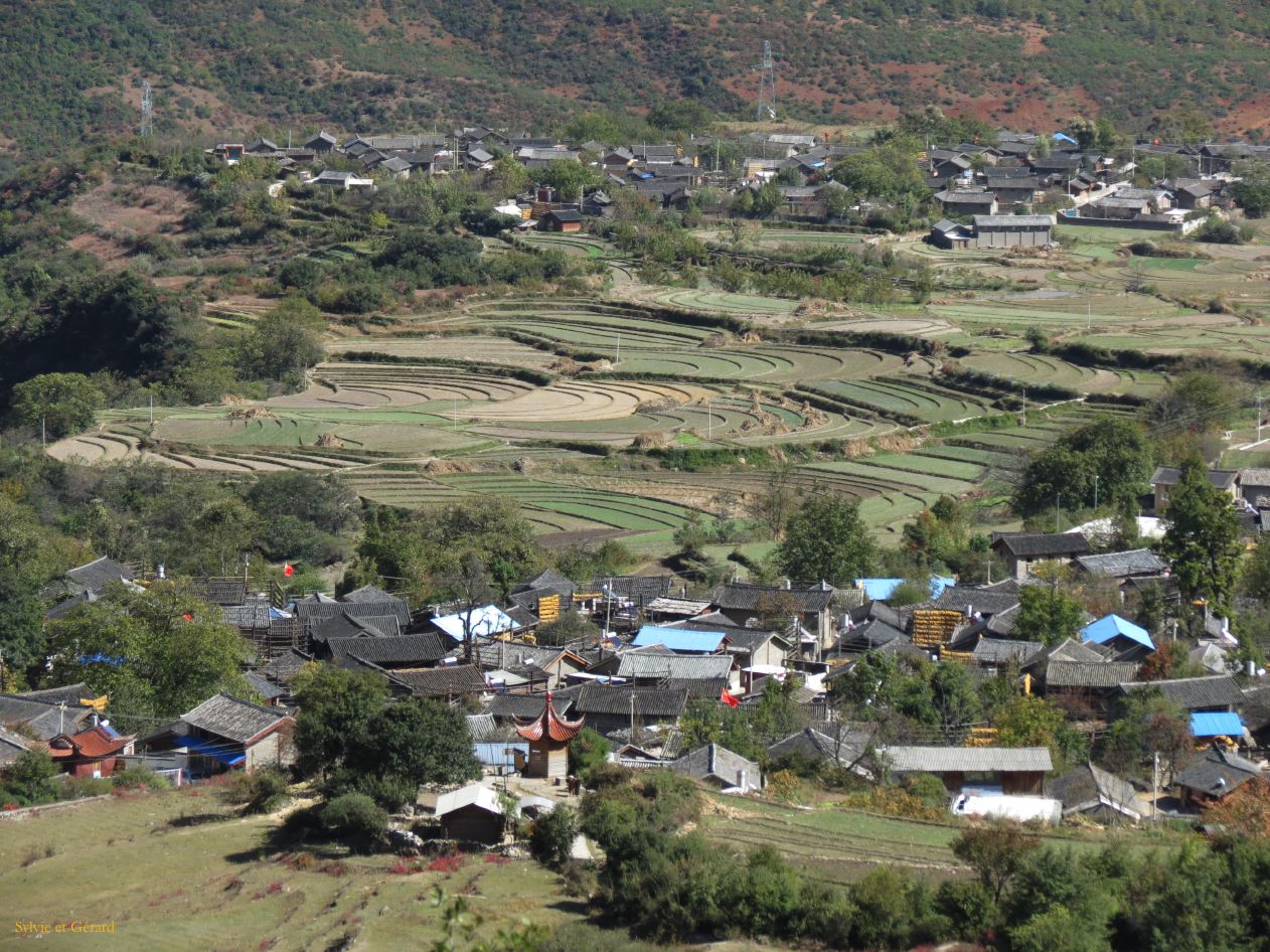 066 Shangri La village Baidi à 100 km