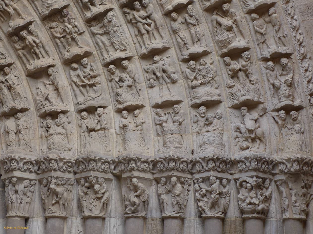 11 Navarre  02 Tudela la Cathédrale - extérieur la porte du Jugement P1420575