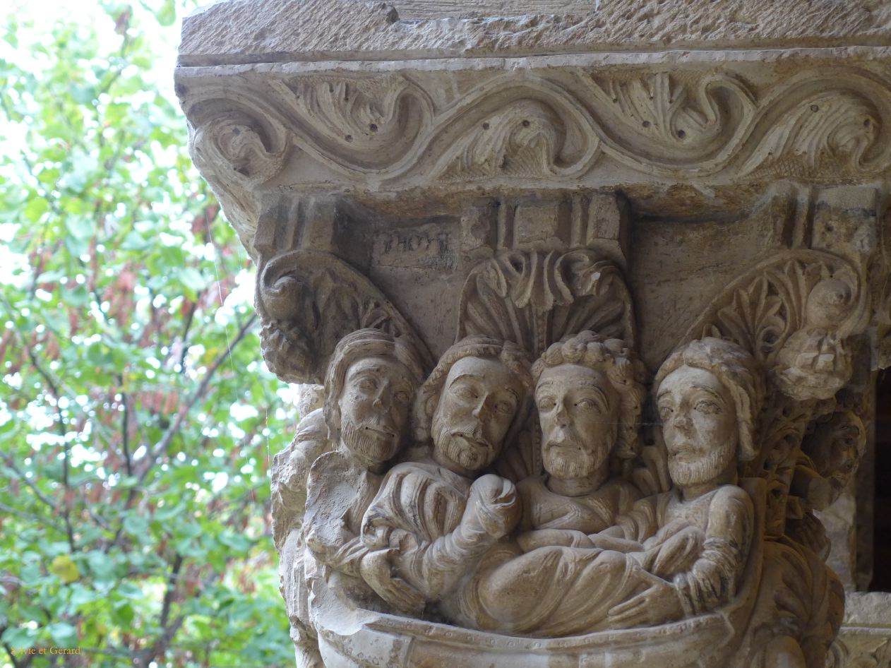 11 Navarre  06 Tudela la Cathédrale le cloître et les chapiteaux P1420612