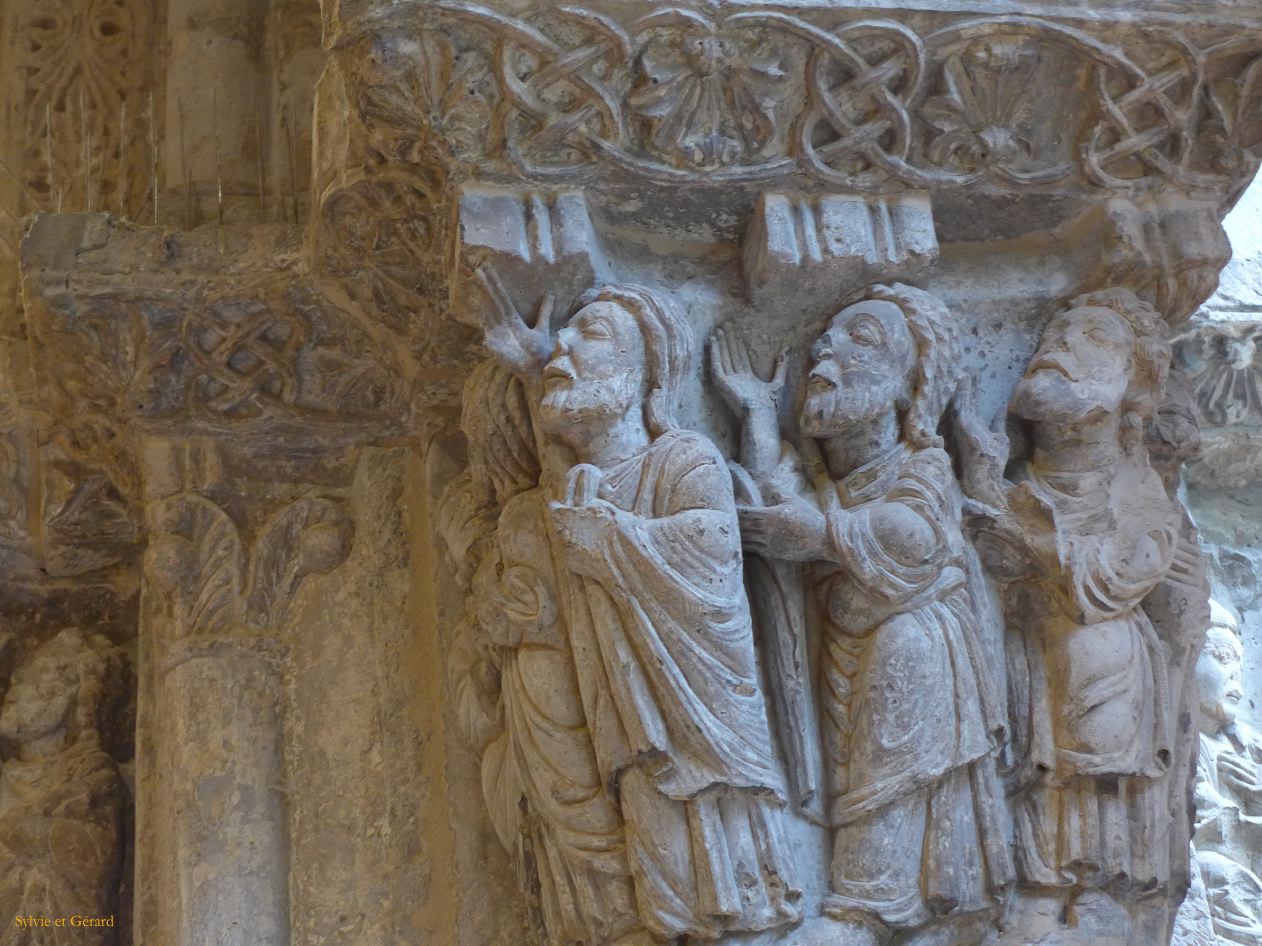 11 Navarre  09 Tudela la Cathédrale le cloître et les chapiteaux P1420644