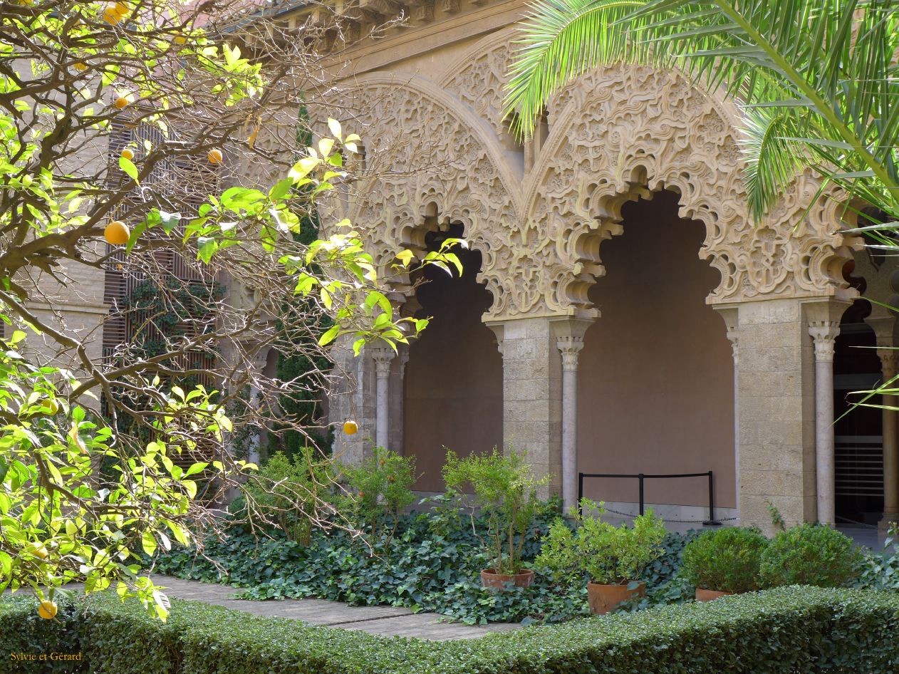 12 Aragon 27 Saragosse Aljaferia - le patio de Sainte Isabelle P1420831
