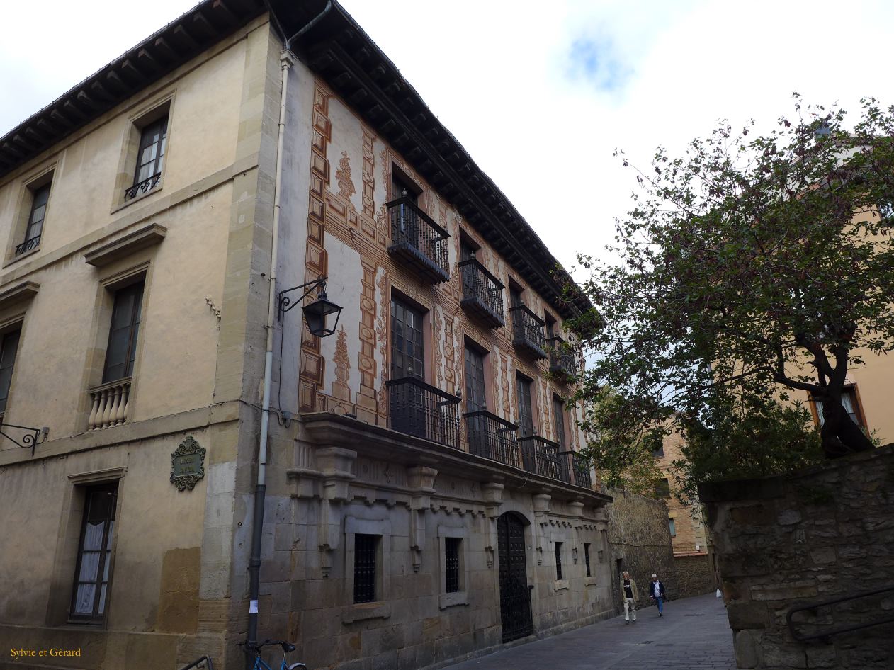 05 Euskadi  23 Vitoria Gasteiz Palacio Marquis de la Alameda P1390646