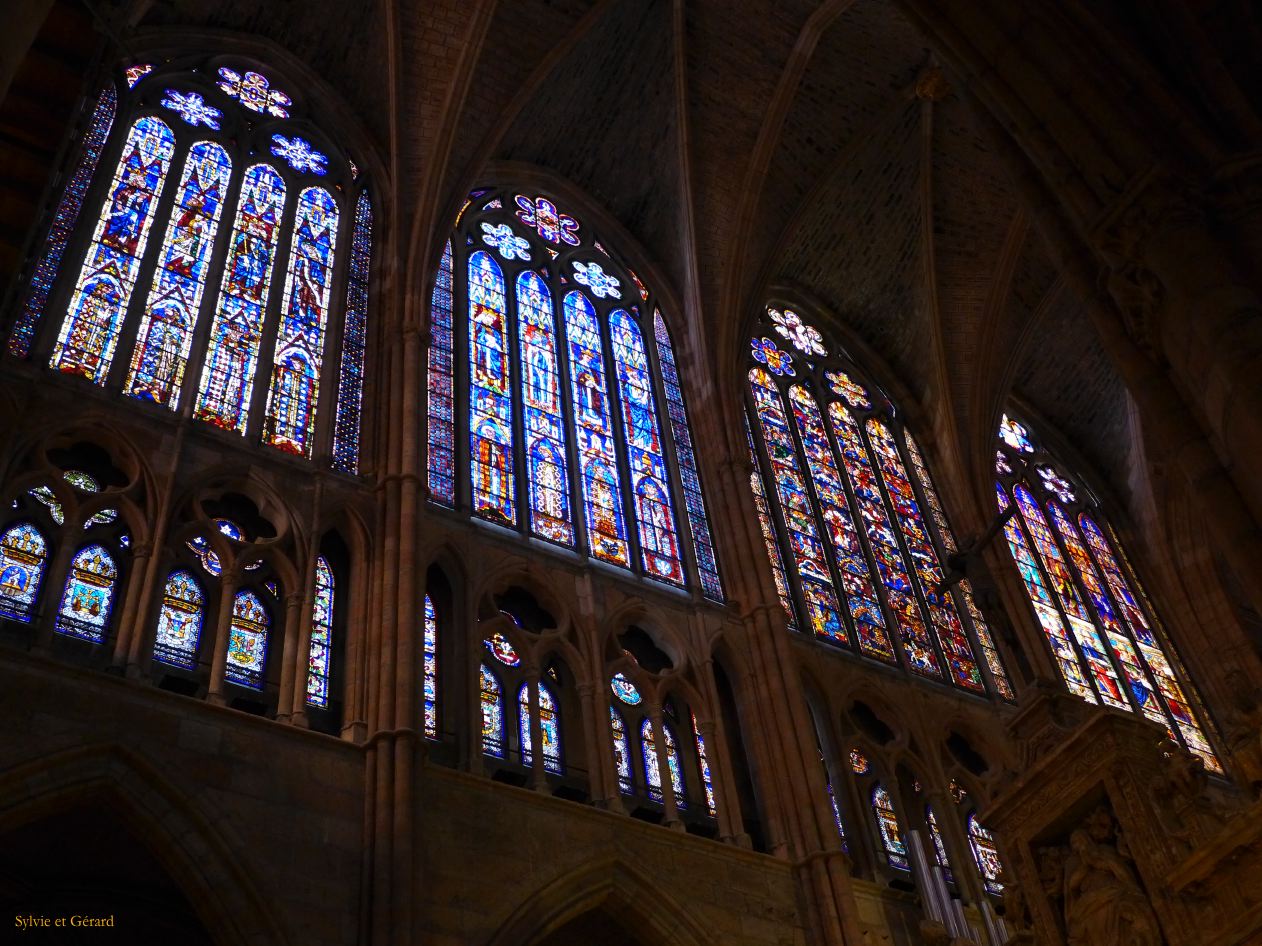 02 Castille et Leon 02 Leon Cathédrale - l'intérieur P1400071