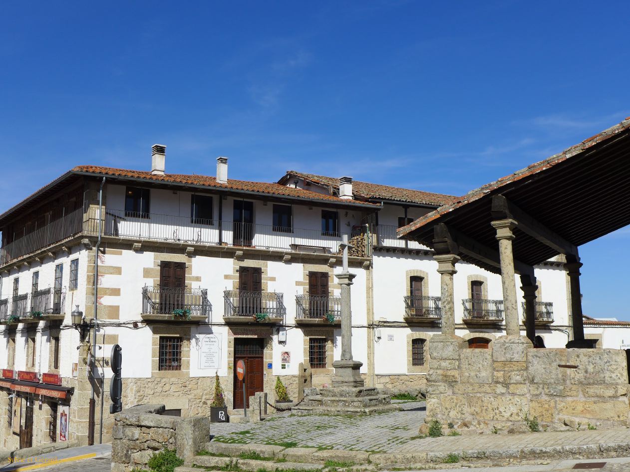 17 Castille et Leon 01 Candelario dans la ville P1410699