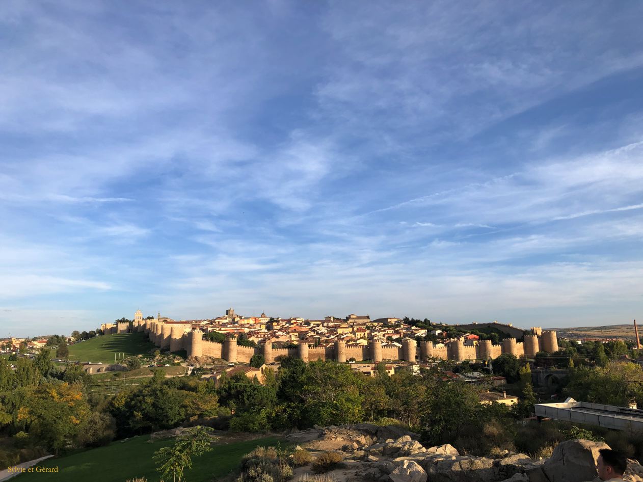 18 Castille et Leon 15 Avila les remparts au coucher du soleil IMG_9846