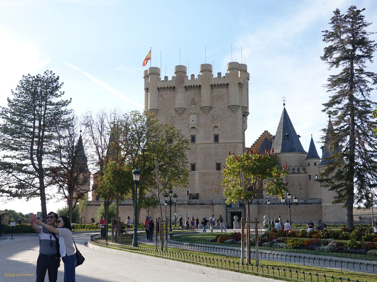 19 Castille et Leon 14 Ségovie Alcazar - extérieur DSC01758