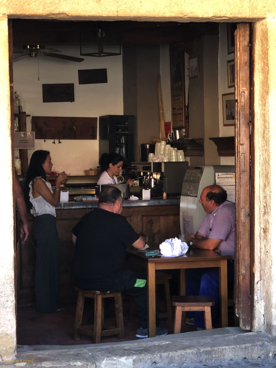 22 Castille et Leon 07 Pedraza dans le village IMG_0004