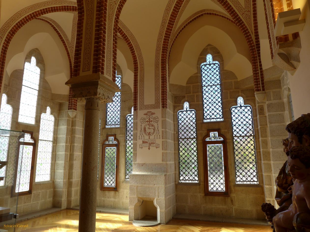 03 Castille et Leon 03 Astorga Palacio Gaudi - intérieur  P1400225