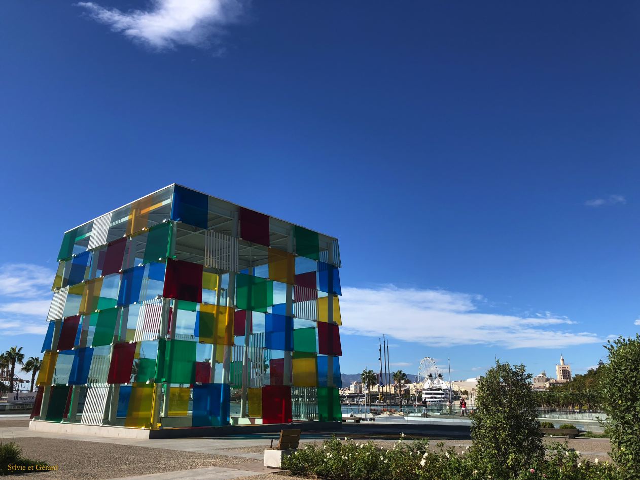Malaga 10 Centre Pompidou l'extérieur 