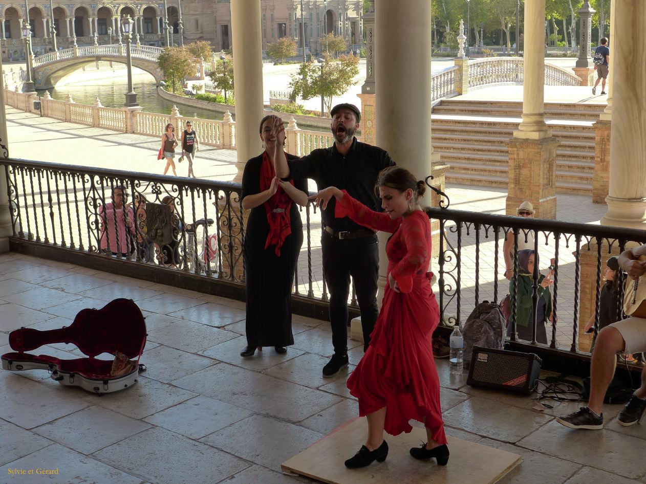 050 Plaza de Espana tango 