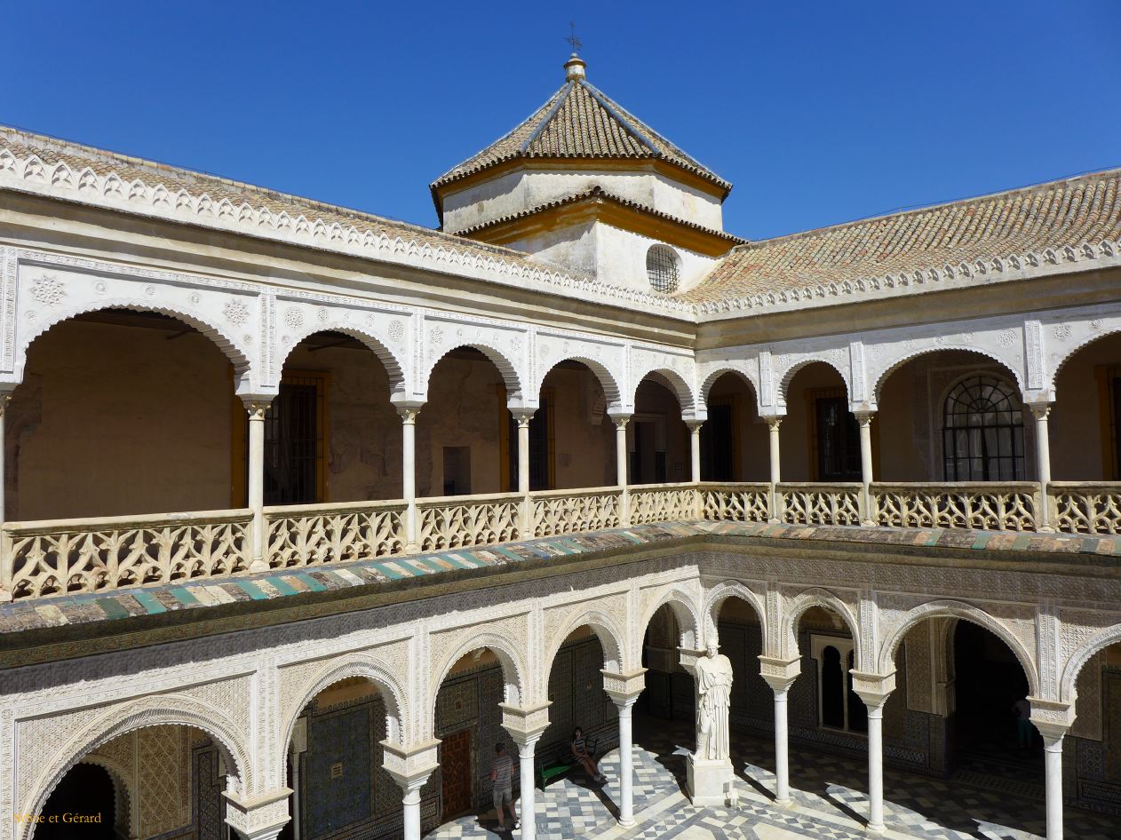 066 Casa de Pilatos patio 