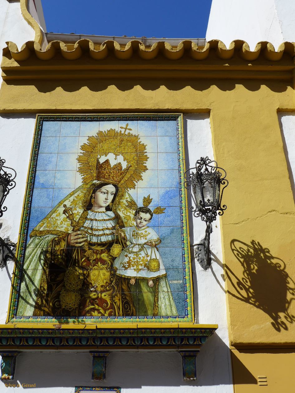 082 Quartier La Macarena la Basilica