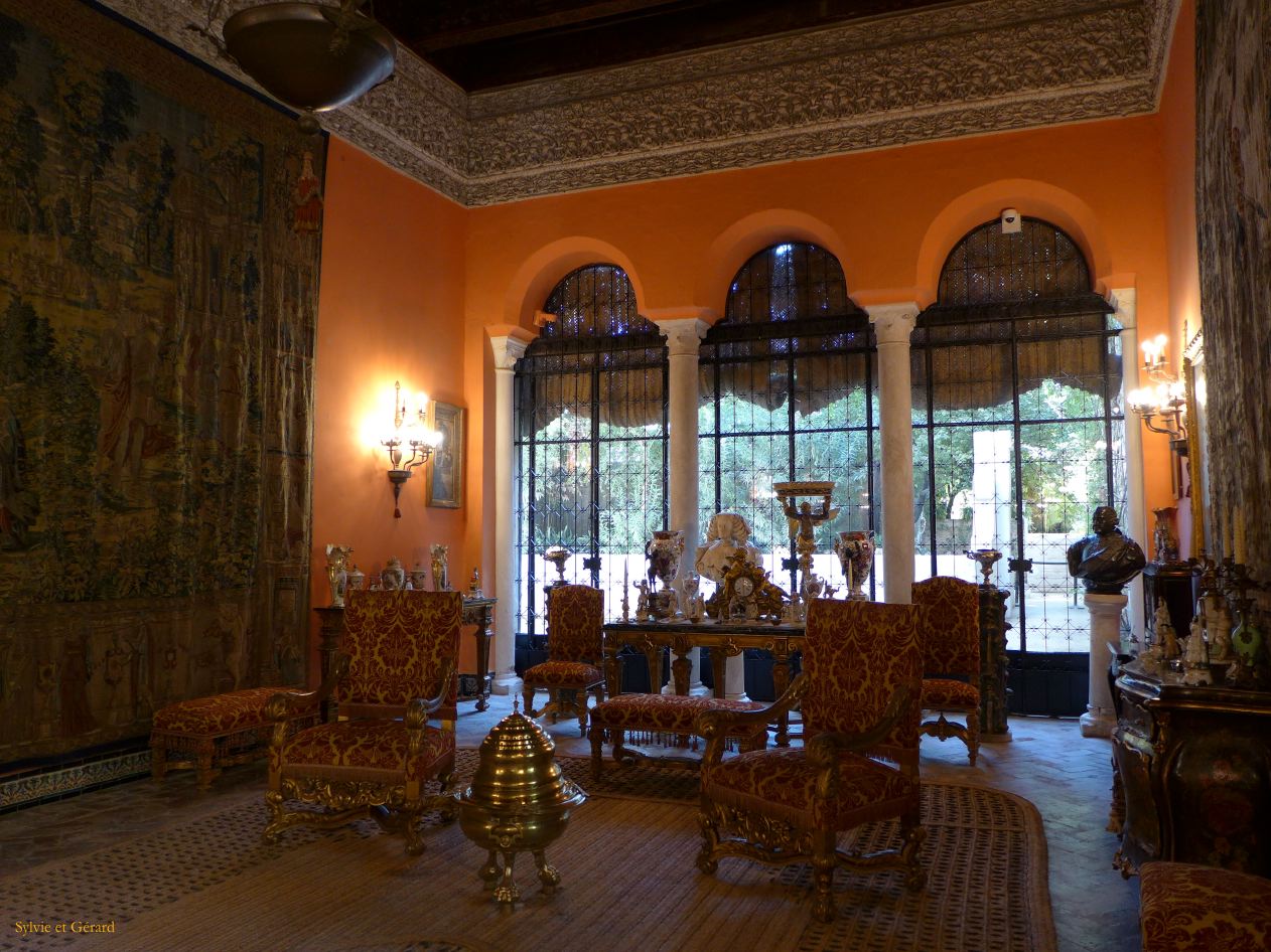 087 Palacio Las Duenas 