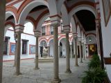 156 Hopital de la Charité le cloître 