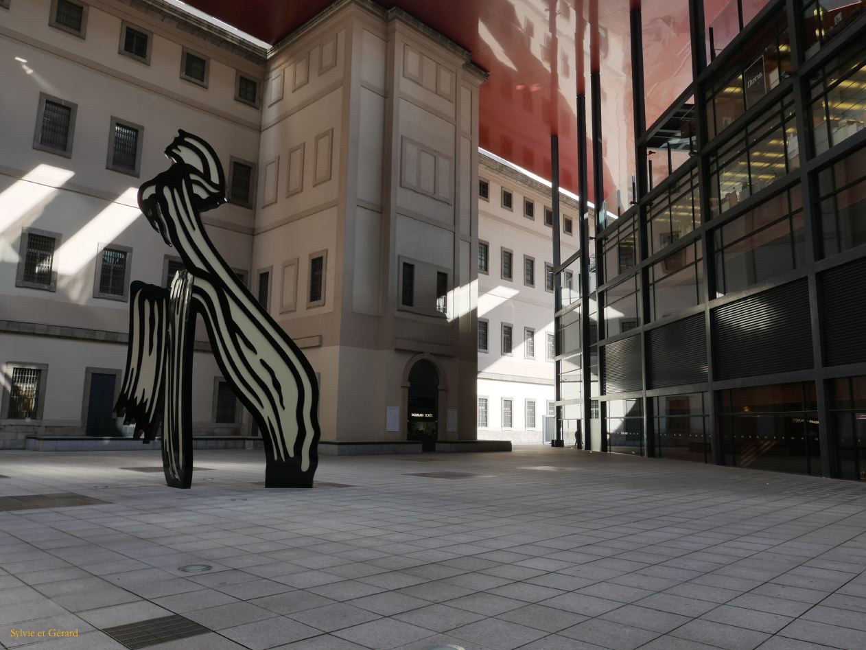 028 El museo Reine Sofia