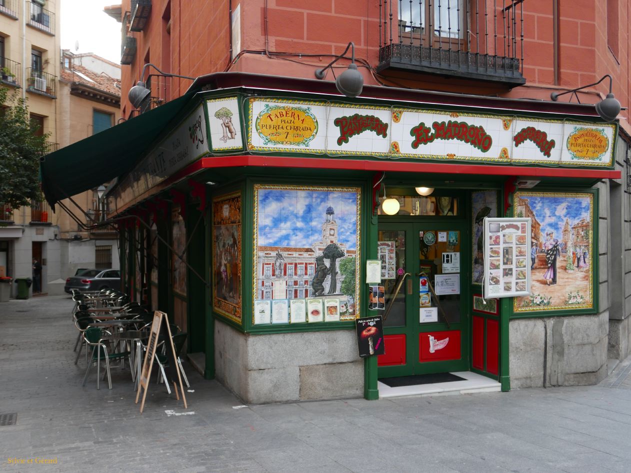 052 La Latina Puerta Cerrada