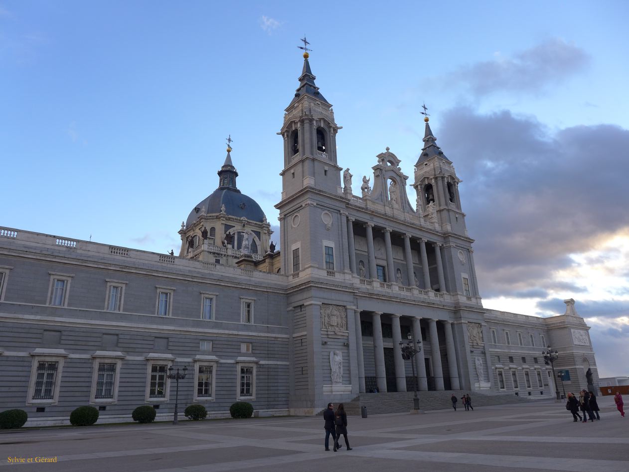 060 Centro Palacio Real y Catedral Almudena